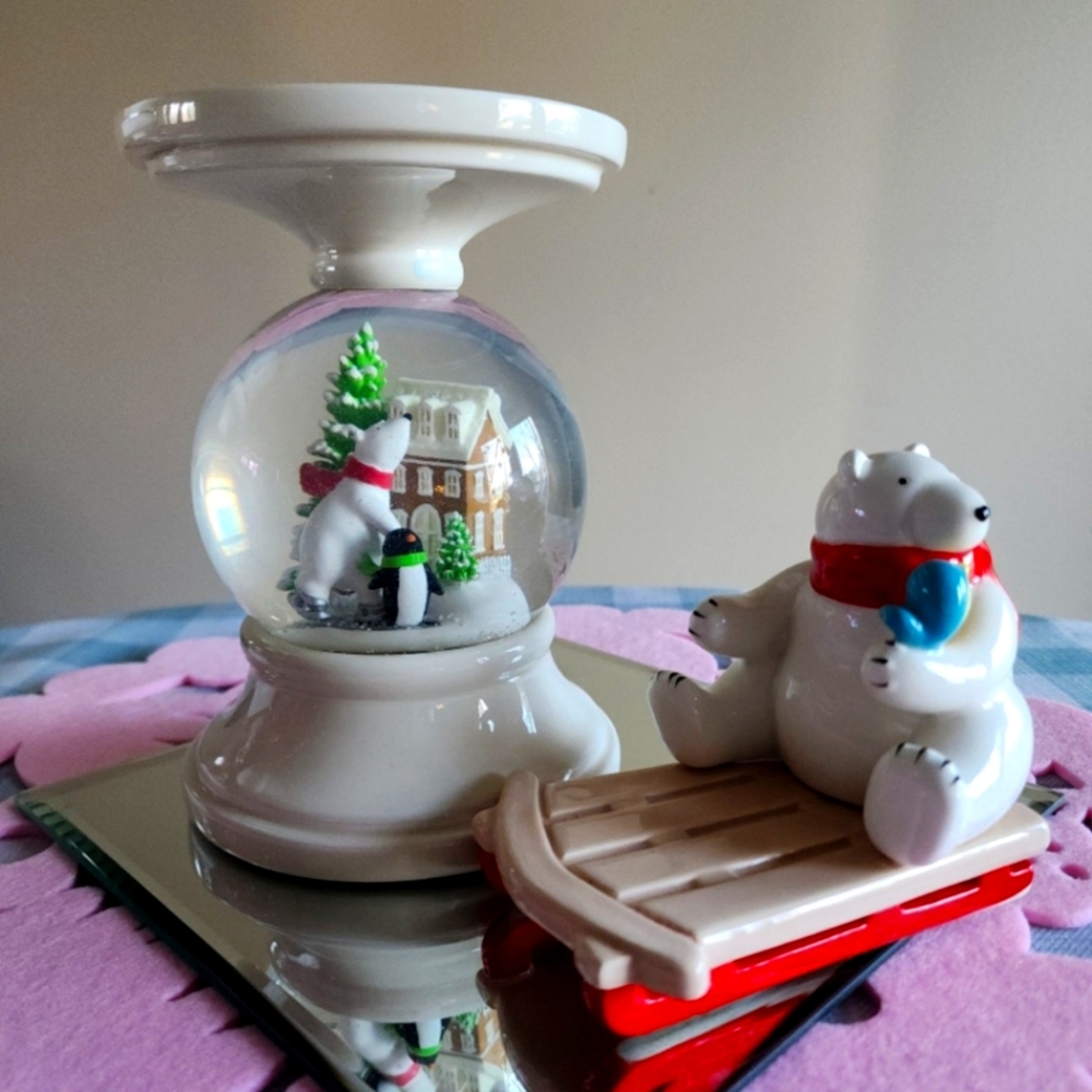 Vintage Bath and Body Works Christmas Polarbear with penguin waterglobe holders